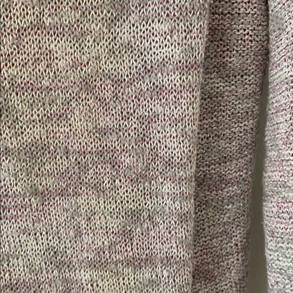Pink and grey sweater with some silver thread - Picture 4 of 6